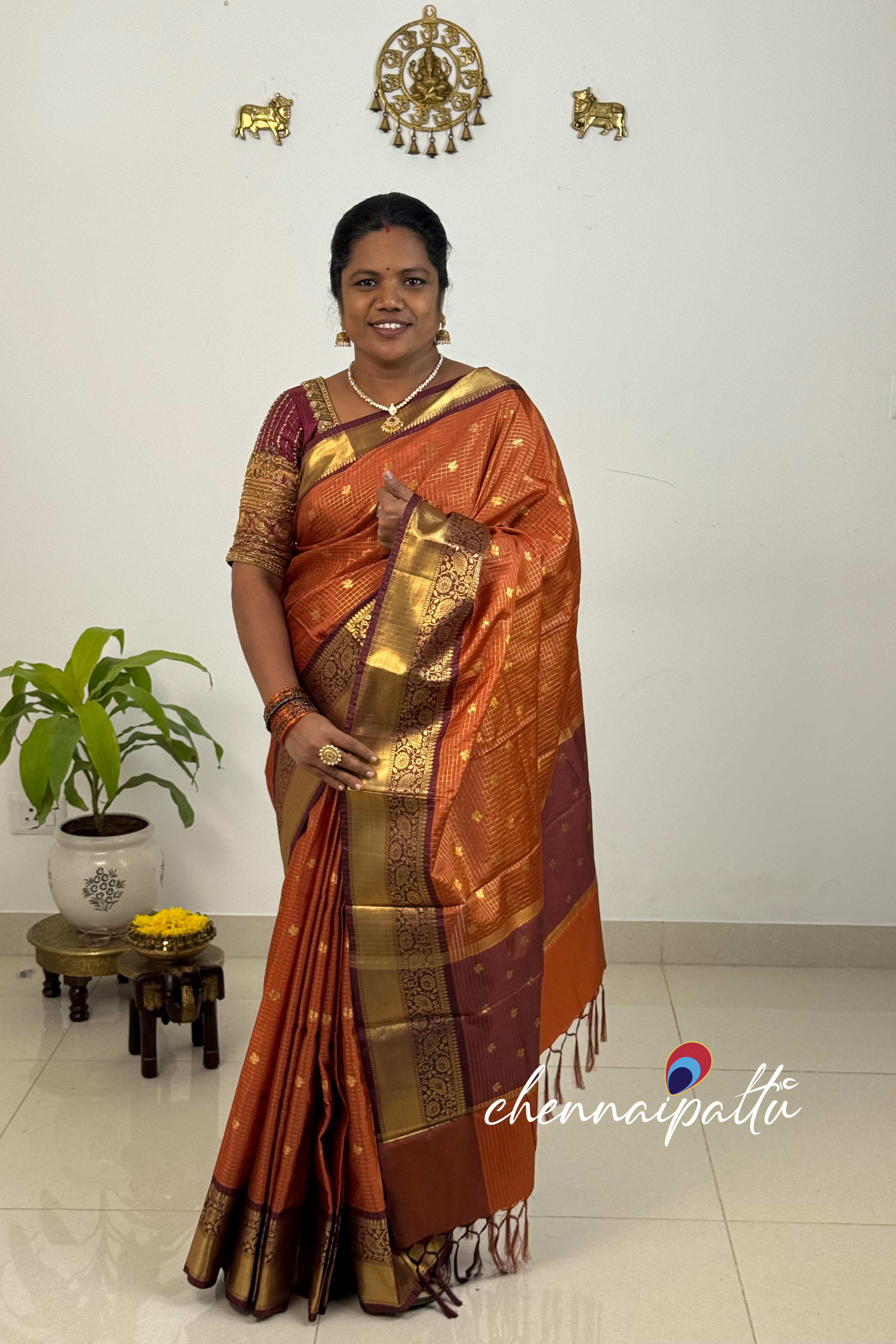 SUNITHA – Vintage Semi Banarasi Saree with Checks | Contrast Blouse Attached