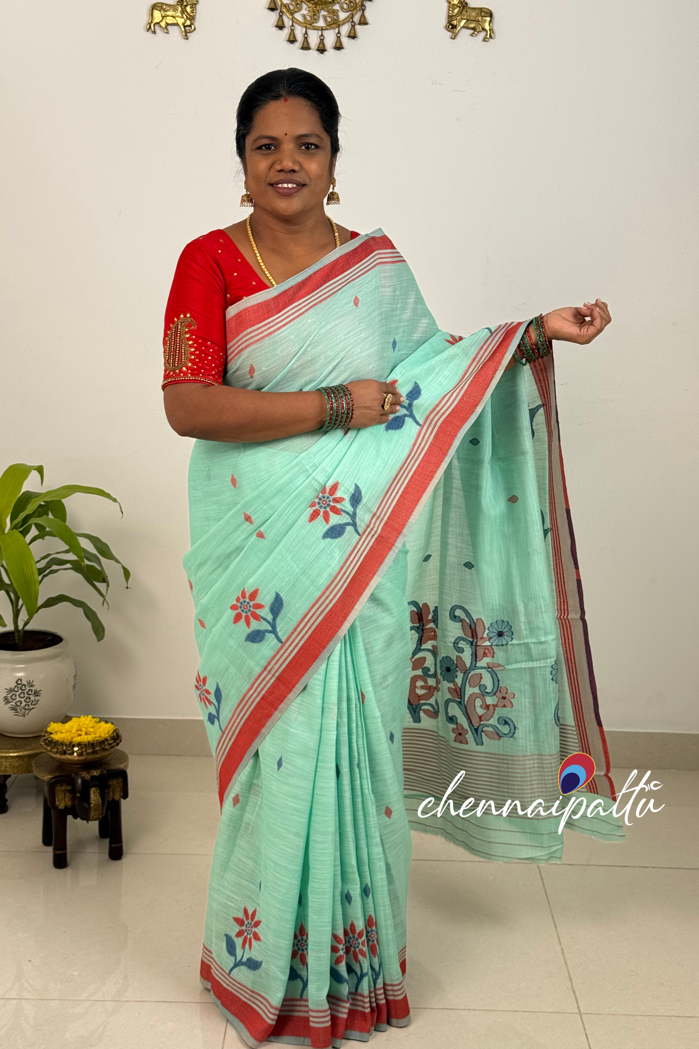 SUNITHA – Handcrafted Linen Saree | Blouse Attached