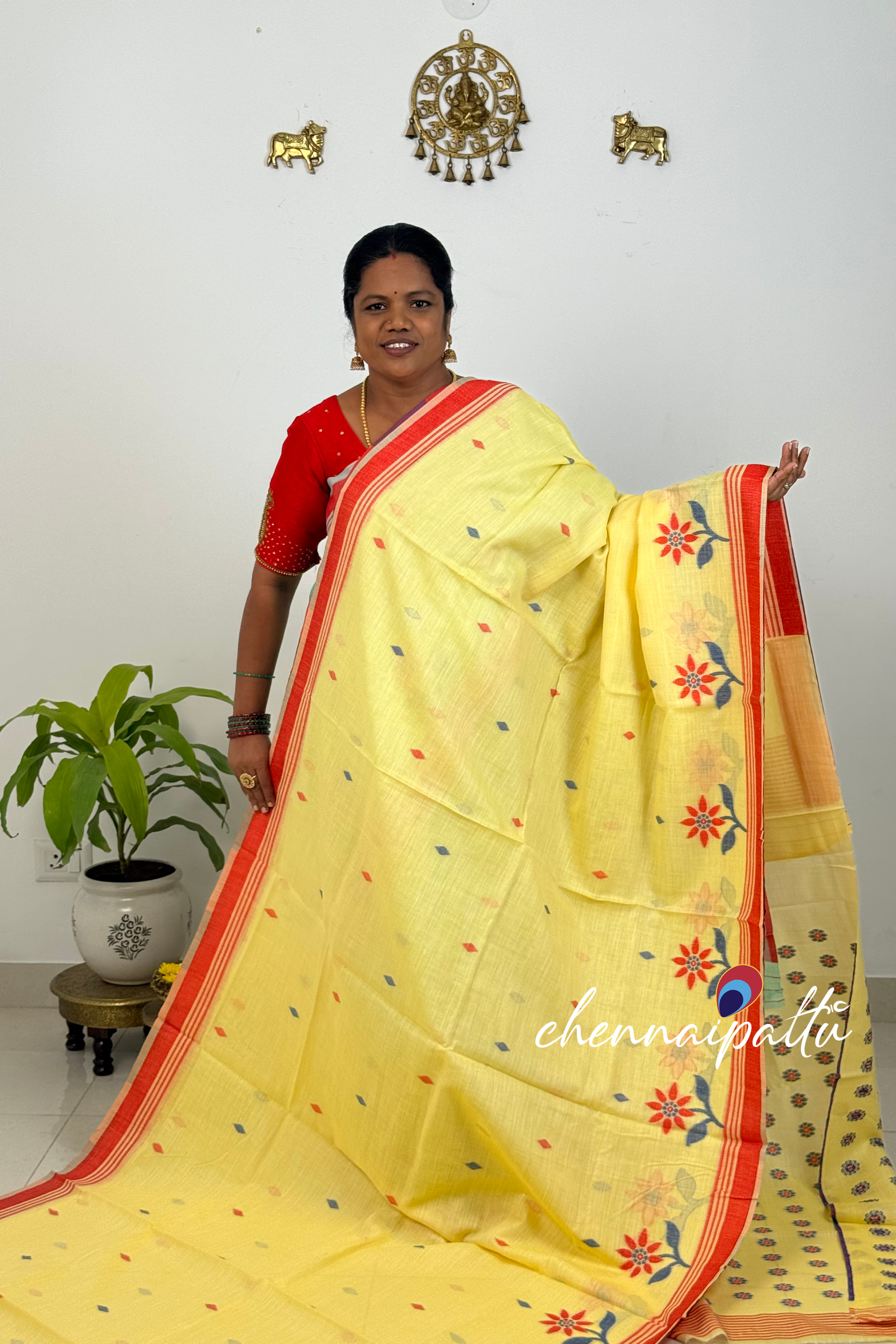 SUNITHA – Handcrafted Linen Saree | Blouse Attached