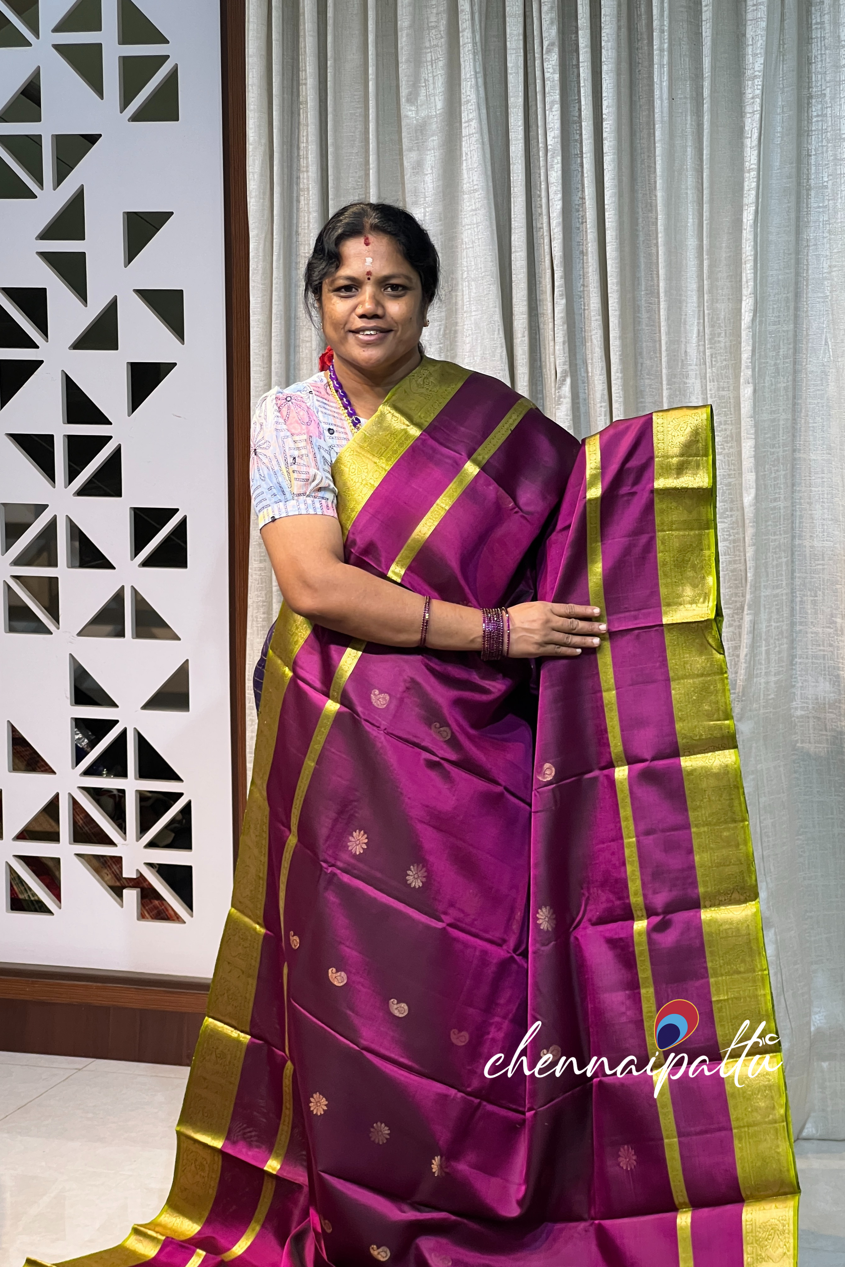 Vinusha : Kanchipuram soft silk - A Cascade of Timeless Grace with Contrast Blouse Piece
