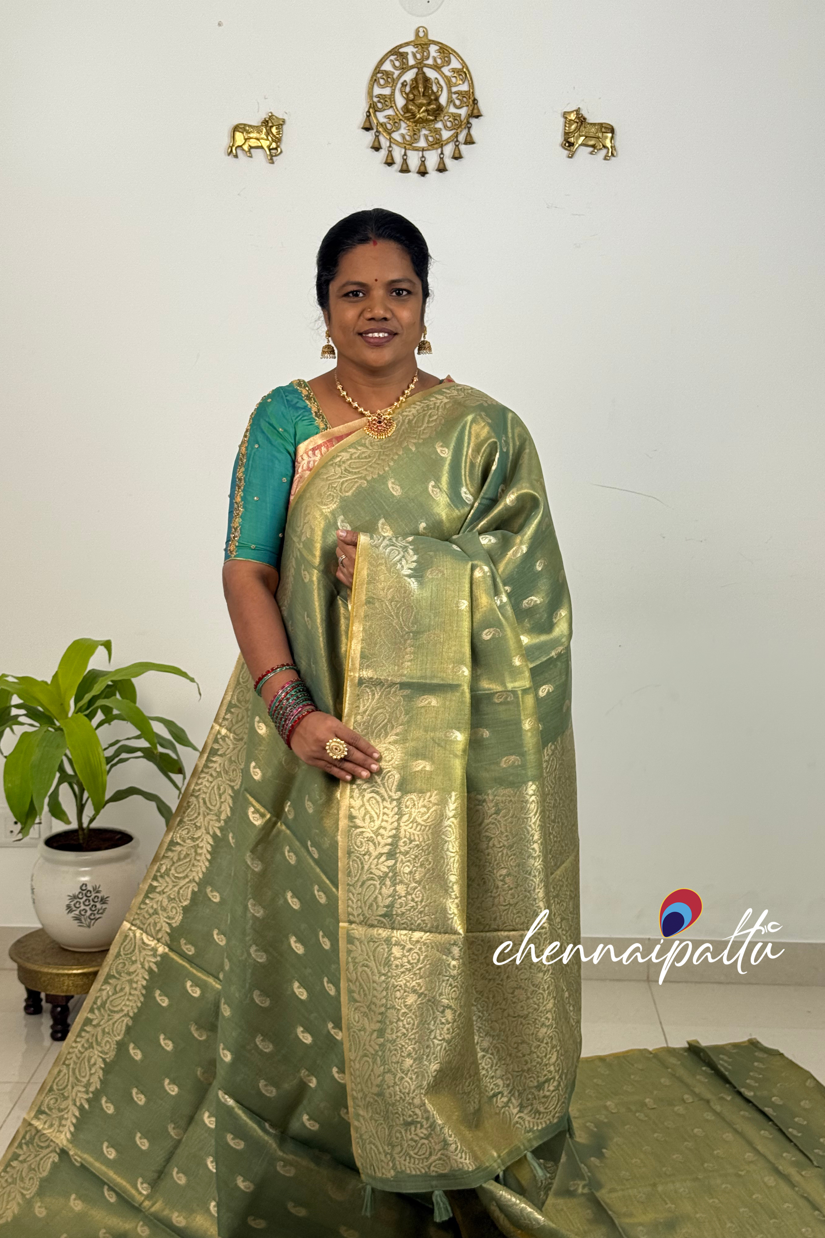 SUNITHA – Handcrafted Linen Tissue Saree | Blouse Attached