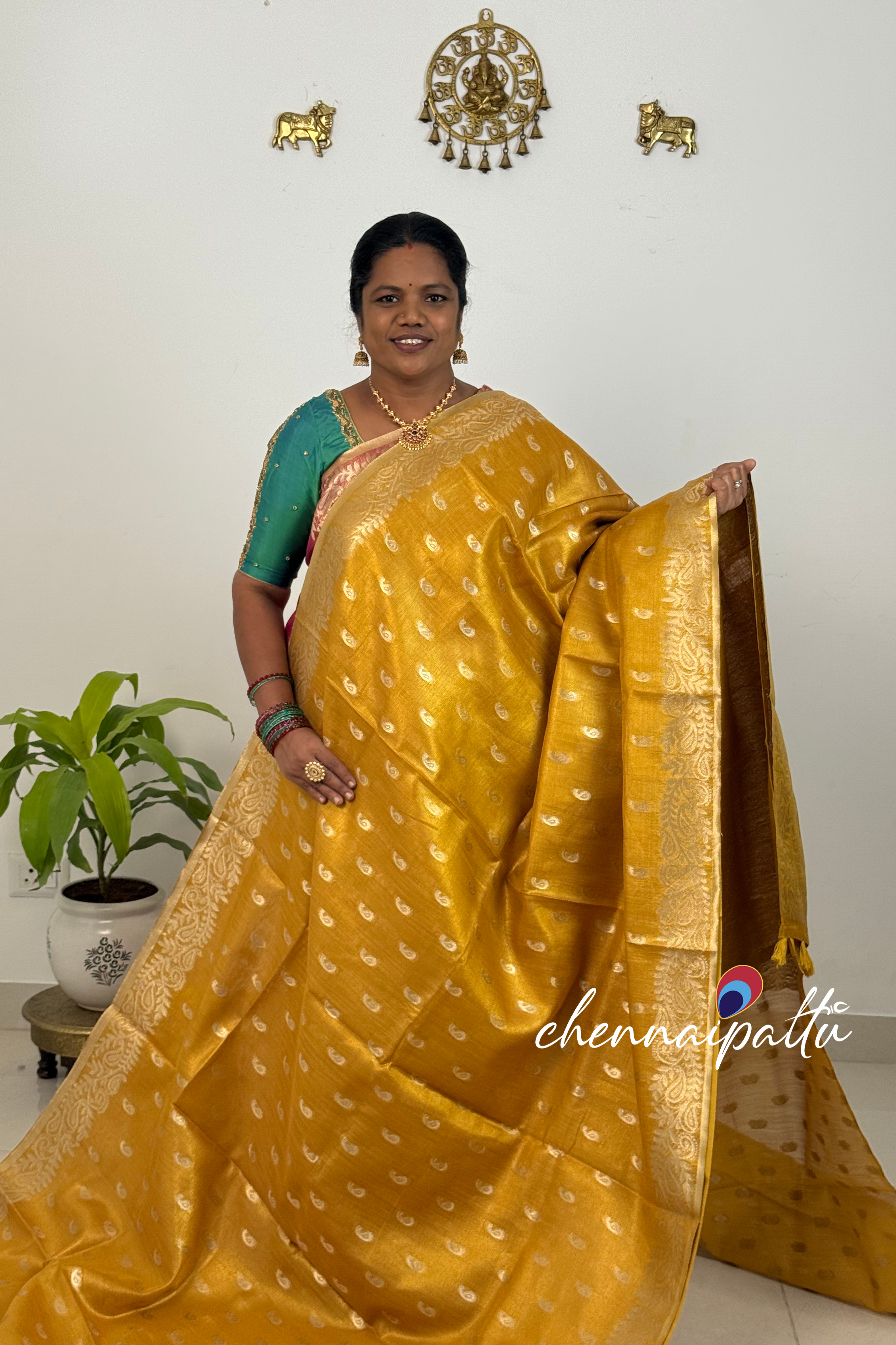 SUNITHA – Handcrafted Linen Tissue Saree | Blouse Attached