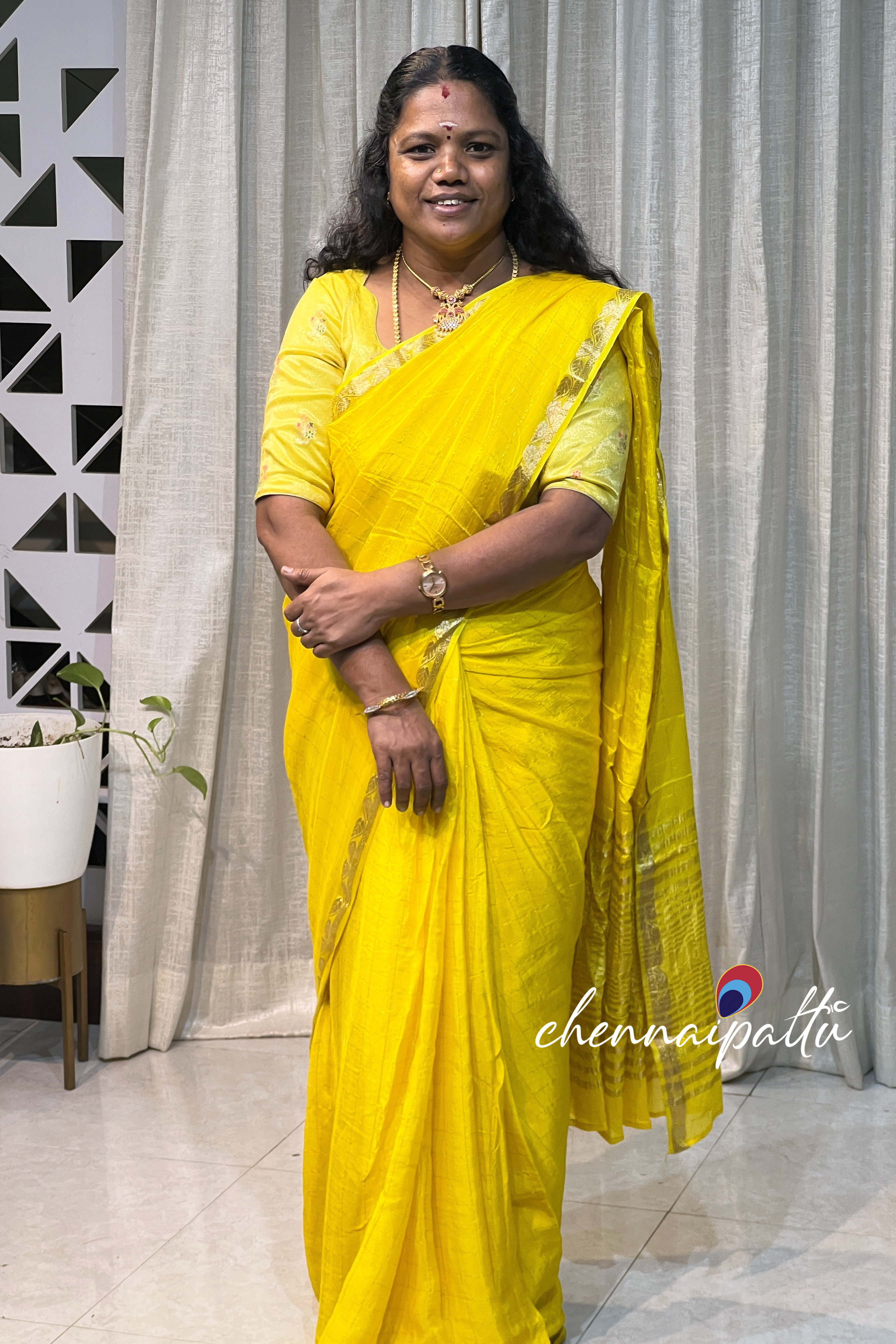 Vinusha : Kanchipuram soft silk - A Cascade of Timeless Grace with Contrast Blouse Piece
