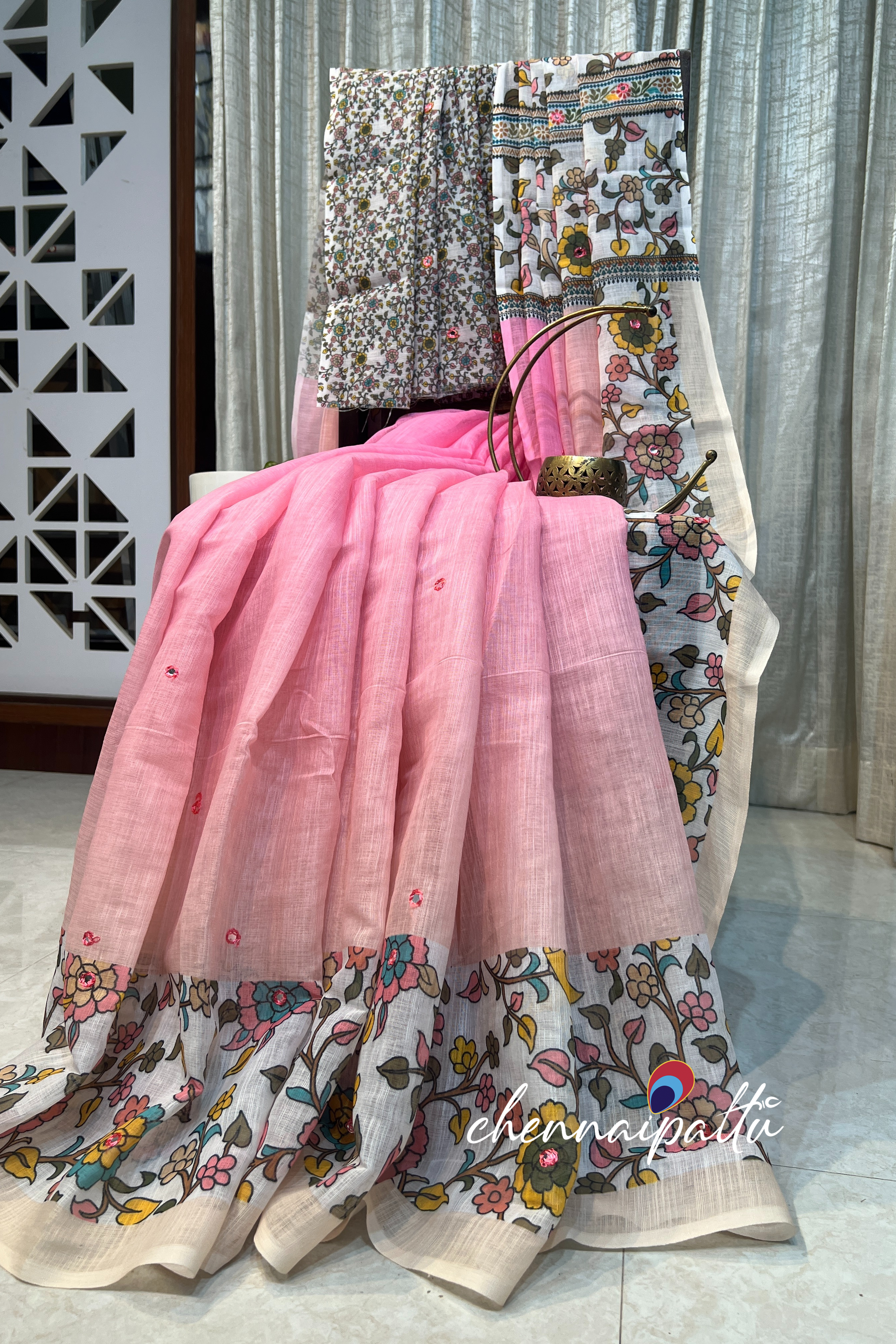 SUNITHA – Soft Linen Saree | Mirror Work