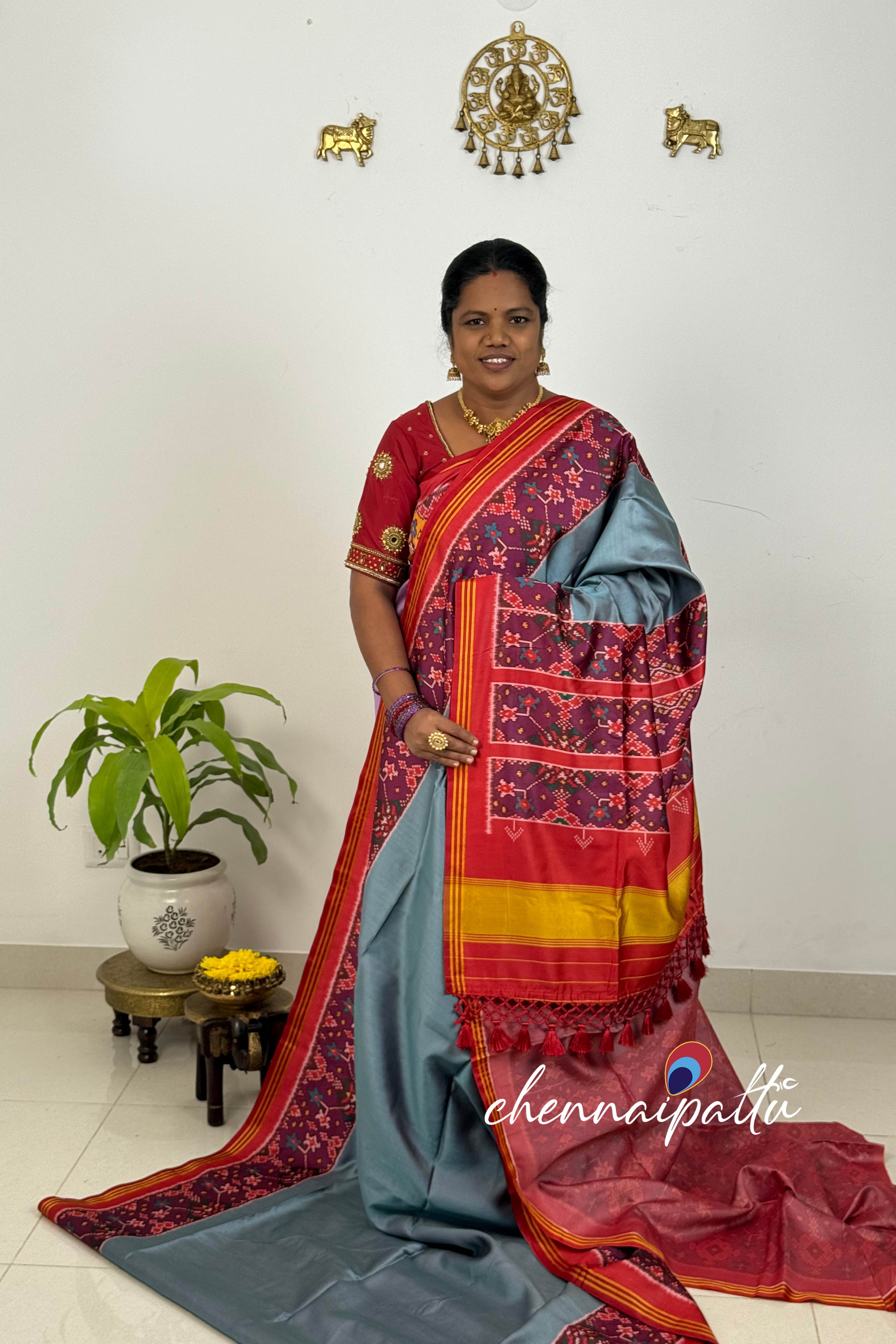 SUNITHA – Pure Tussar Patola Saree | Contrast Blouse Attached