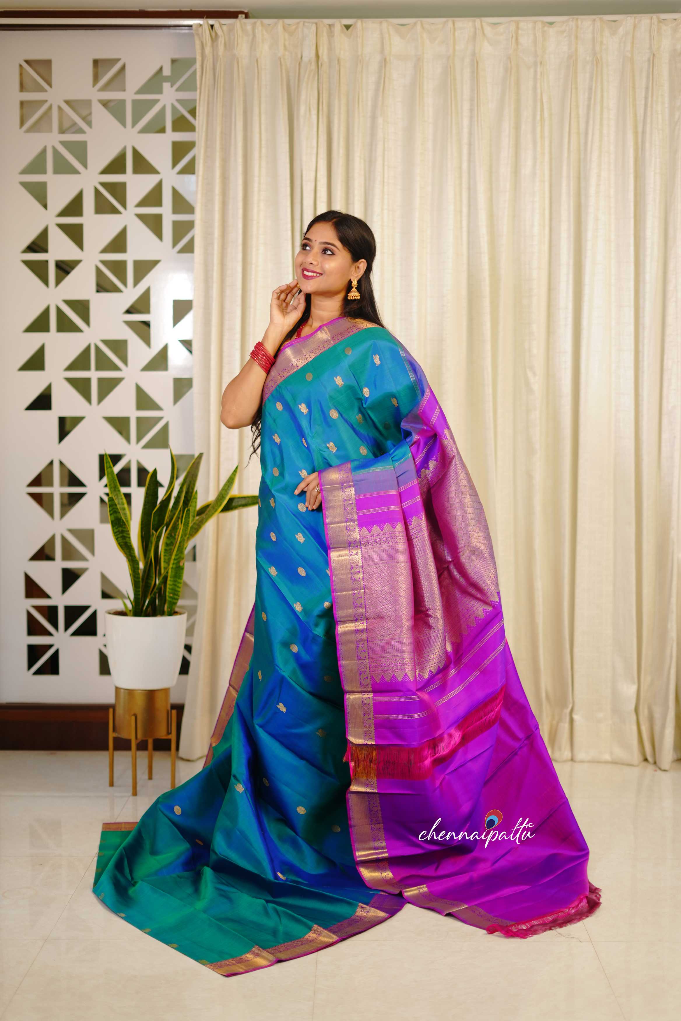 Thenmozhi