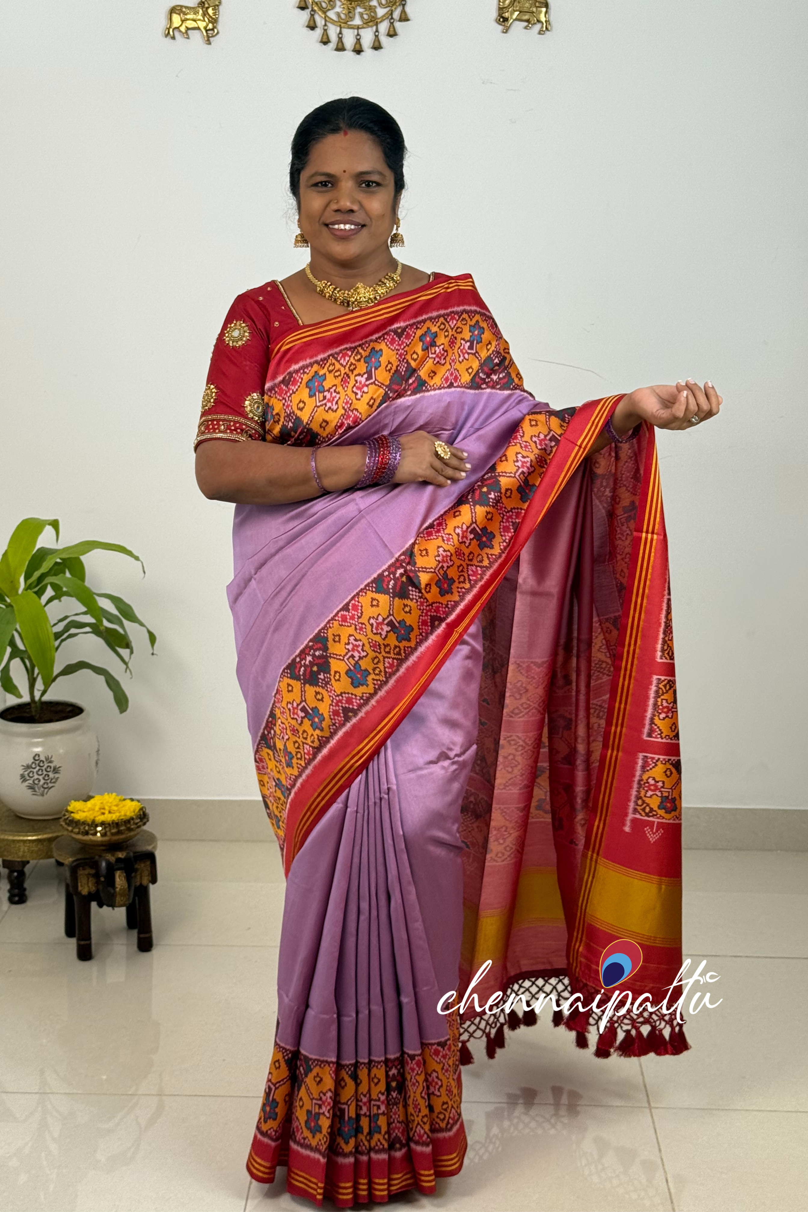 SUNITHA – Pure Tussar Patola Saree | Contrast Blouse Attached