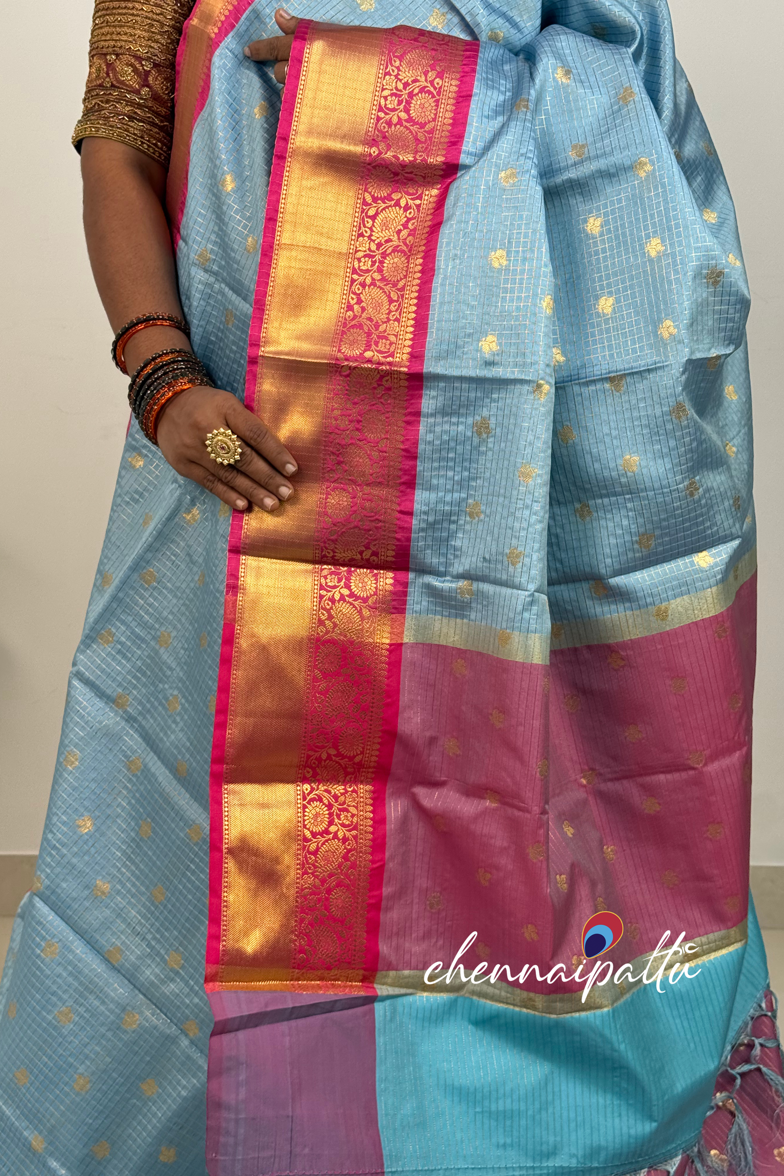 SUNITHA – Vintage Semi Banarasi Saree with Checks | Contrast Blouse Attached