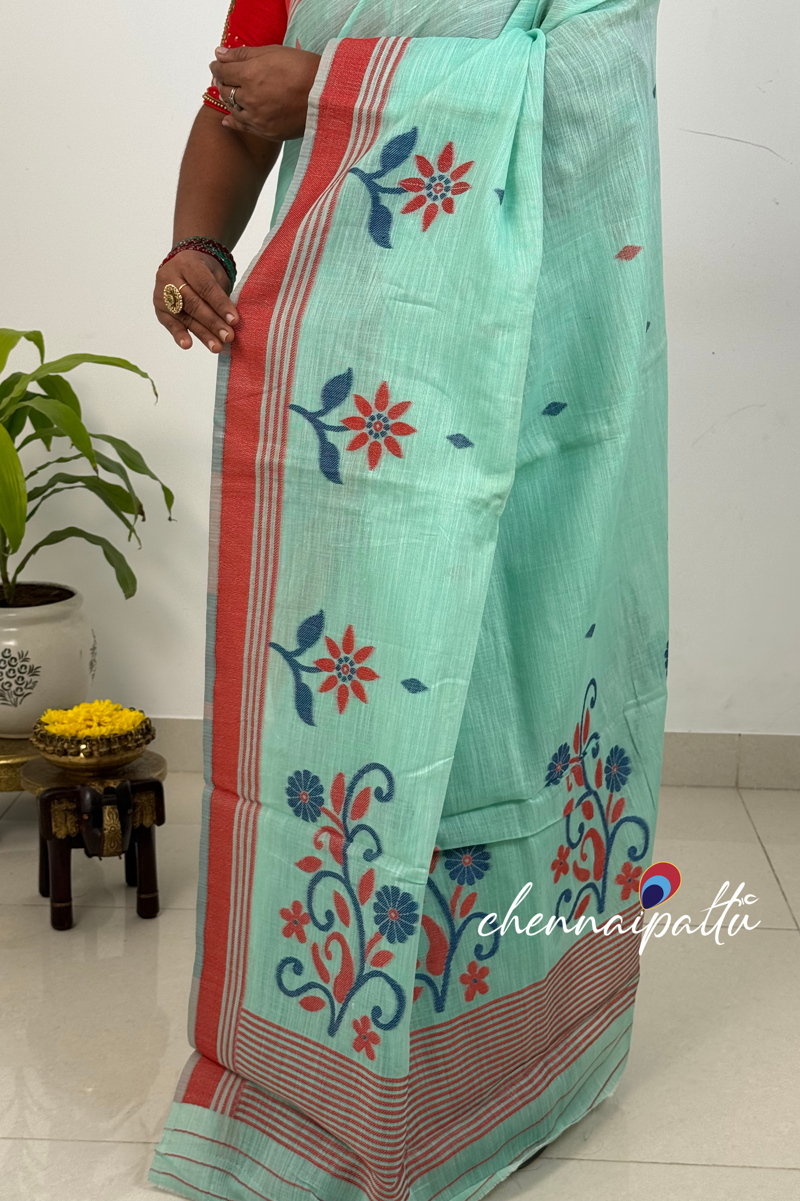 SUNITHA – Handcrafted Linen Saree | Blouse Attached