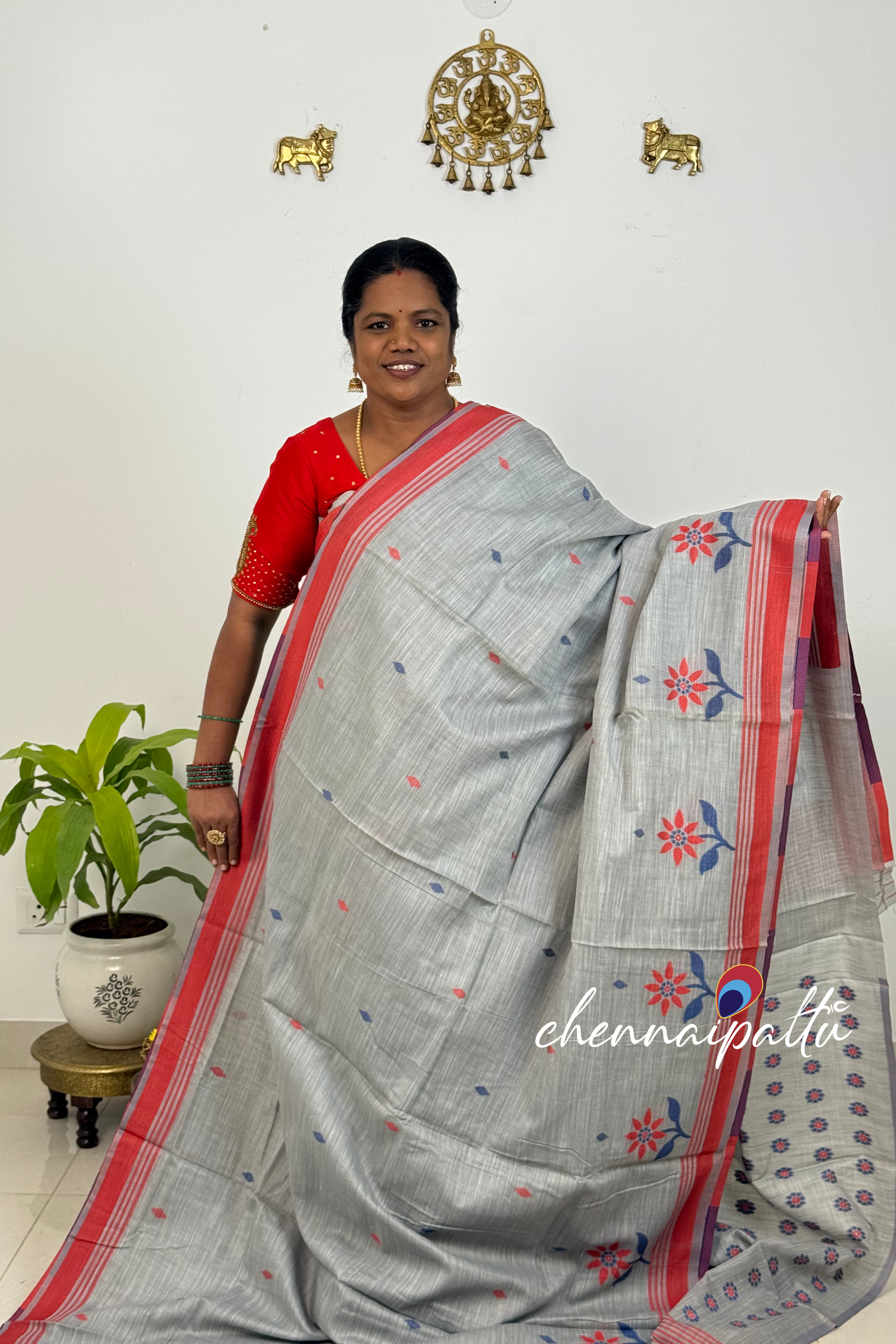 SUNITHA – Handcrafted Linen Saree | Blouse Attached