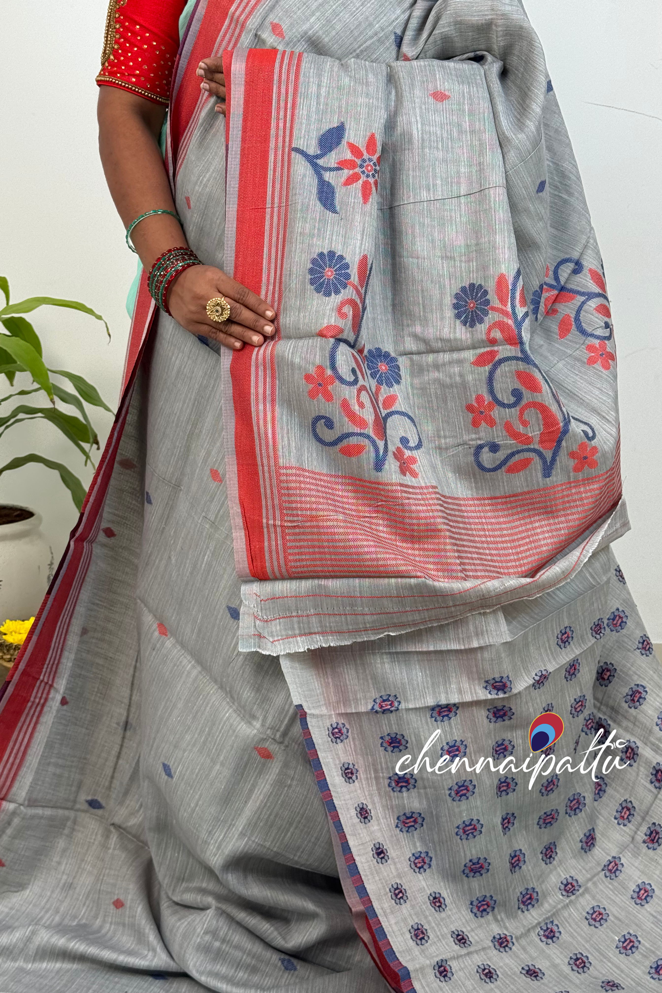 SUNITHA – Handcrafted Linen Saree | Blouse Attached