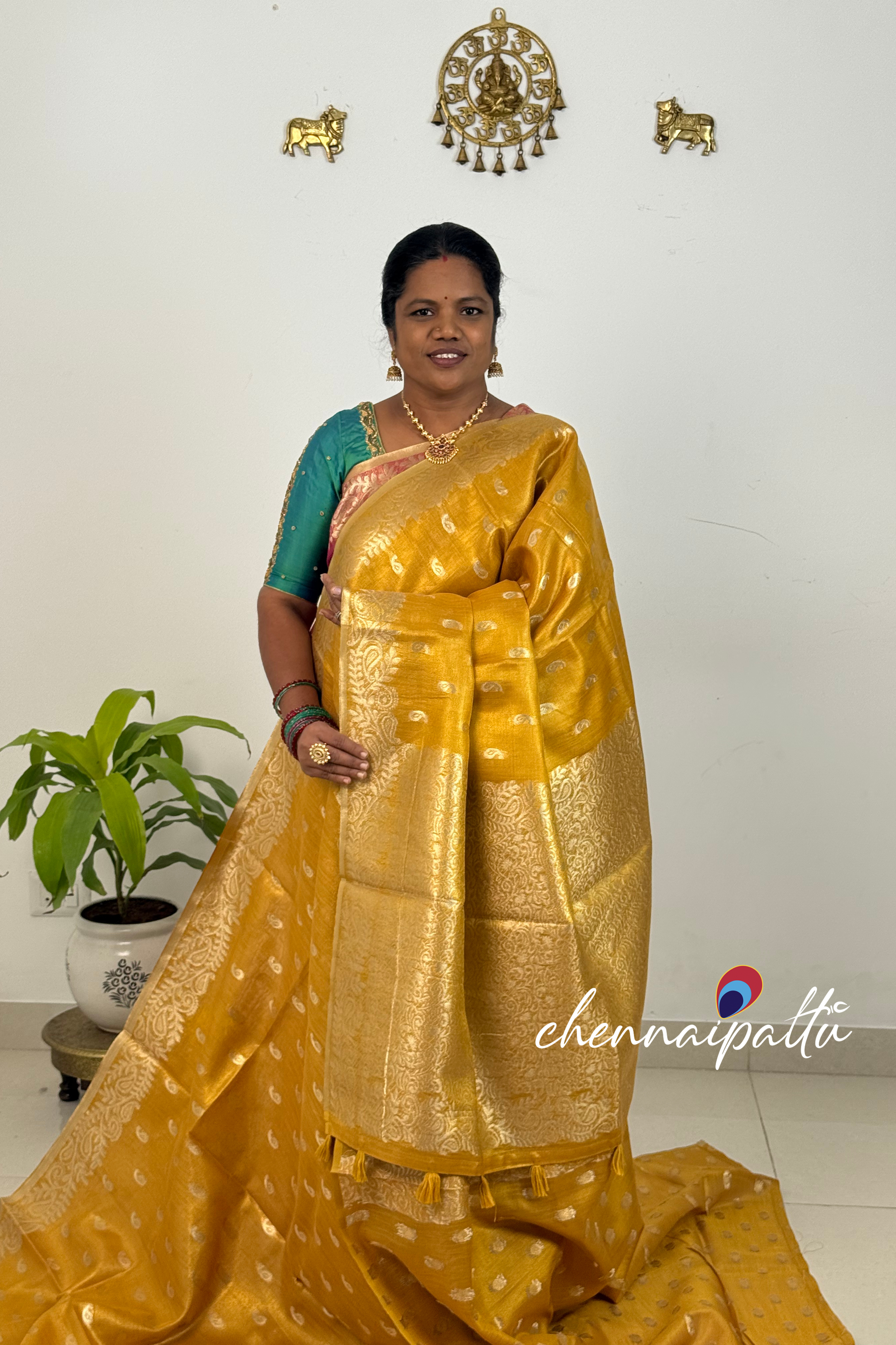 SUNITHA – Handcrafted Linen Tissue Saree | Blouse Attached