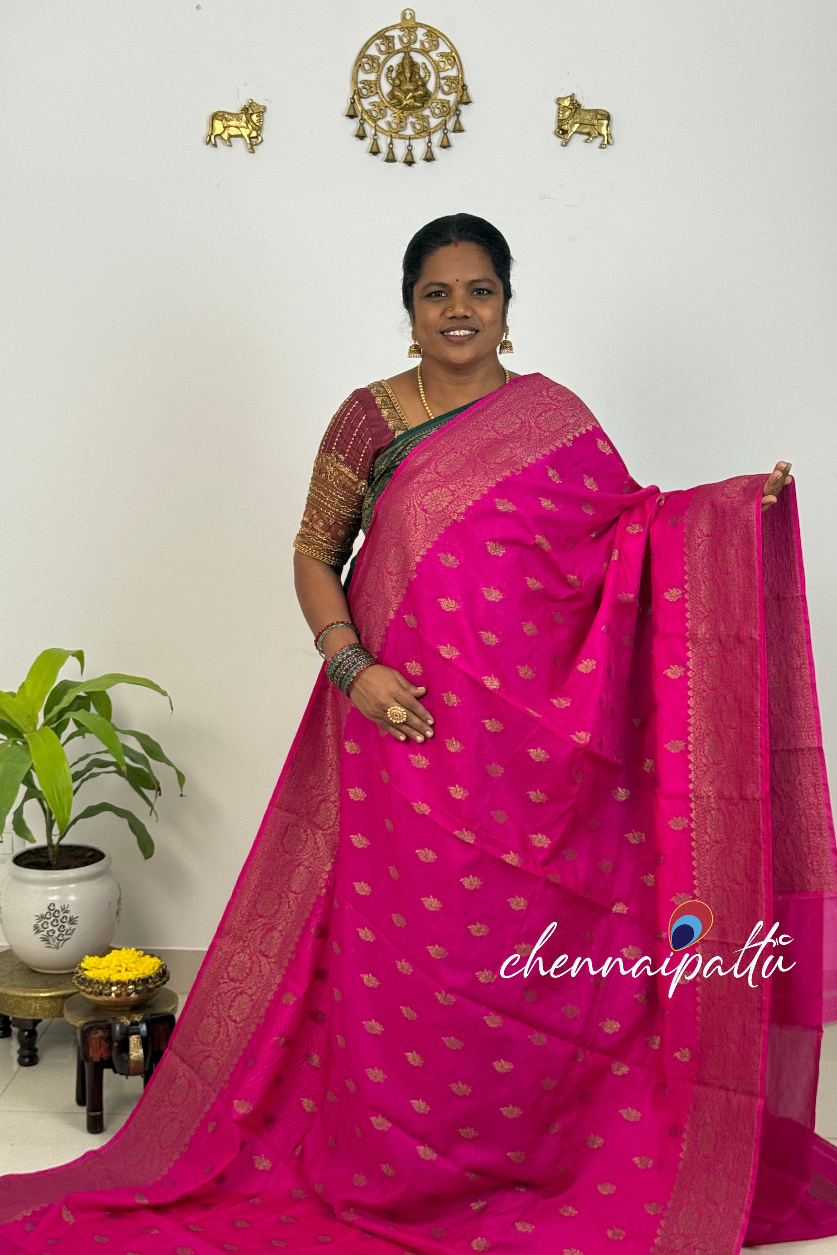 SUNITHA – Banarasi Semi Chiffon Saree | Blouse Attached