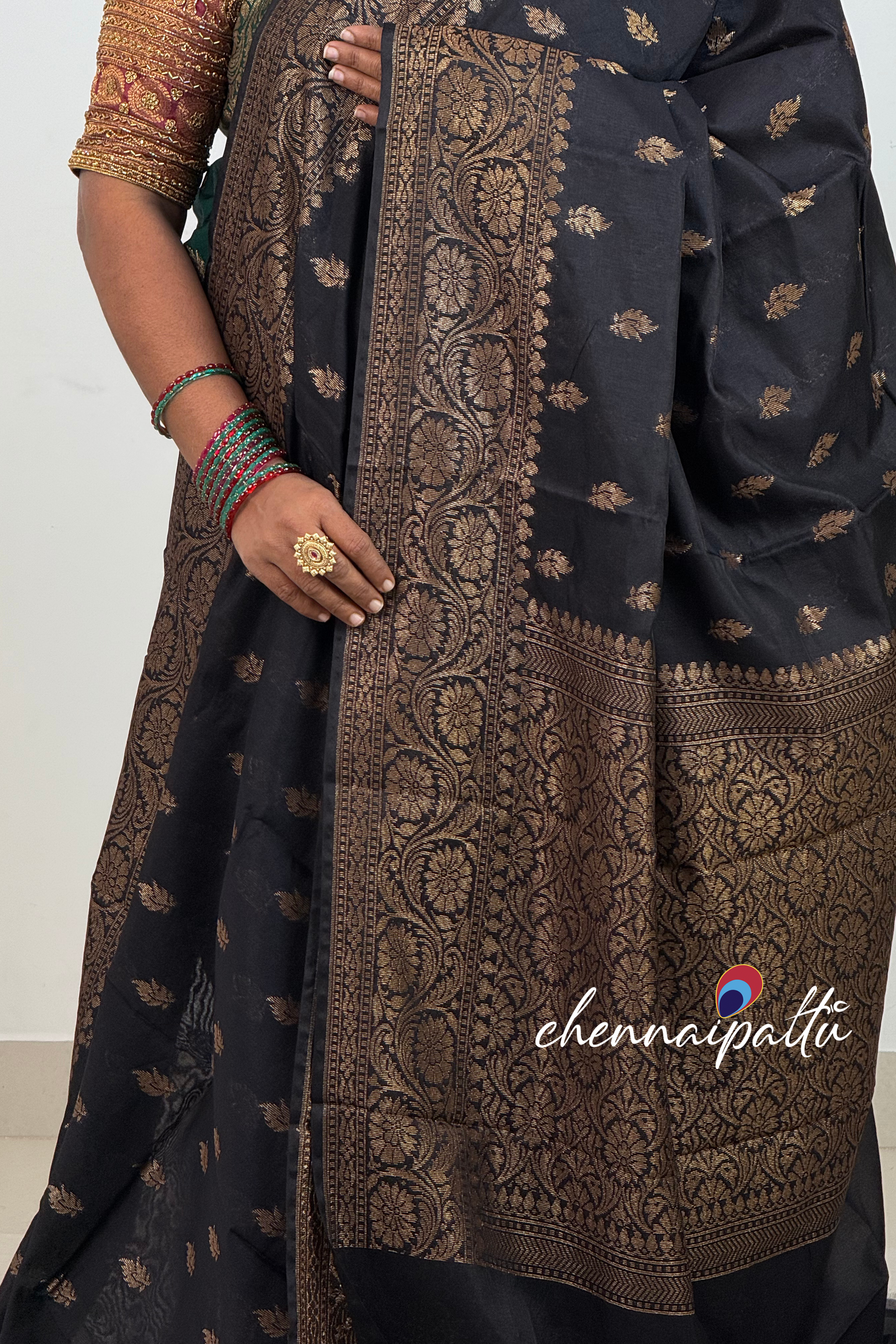 SUNITHA – Banarasi Semi Chiffon Saree | Blouse Attached
