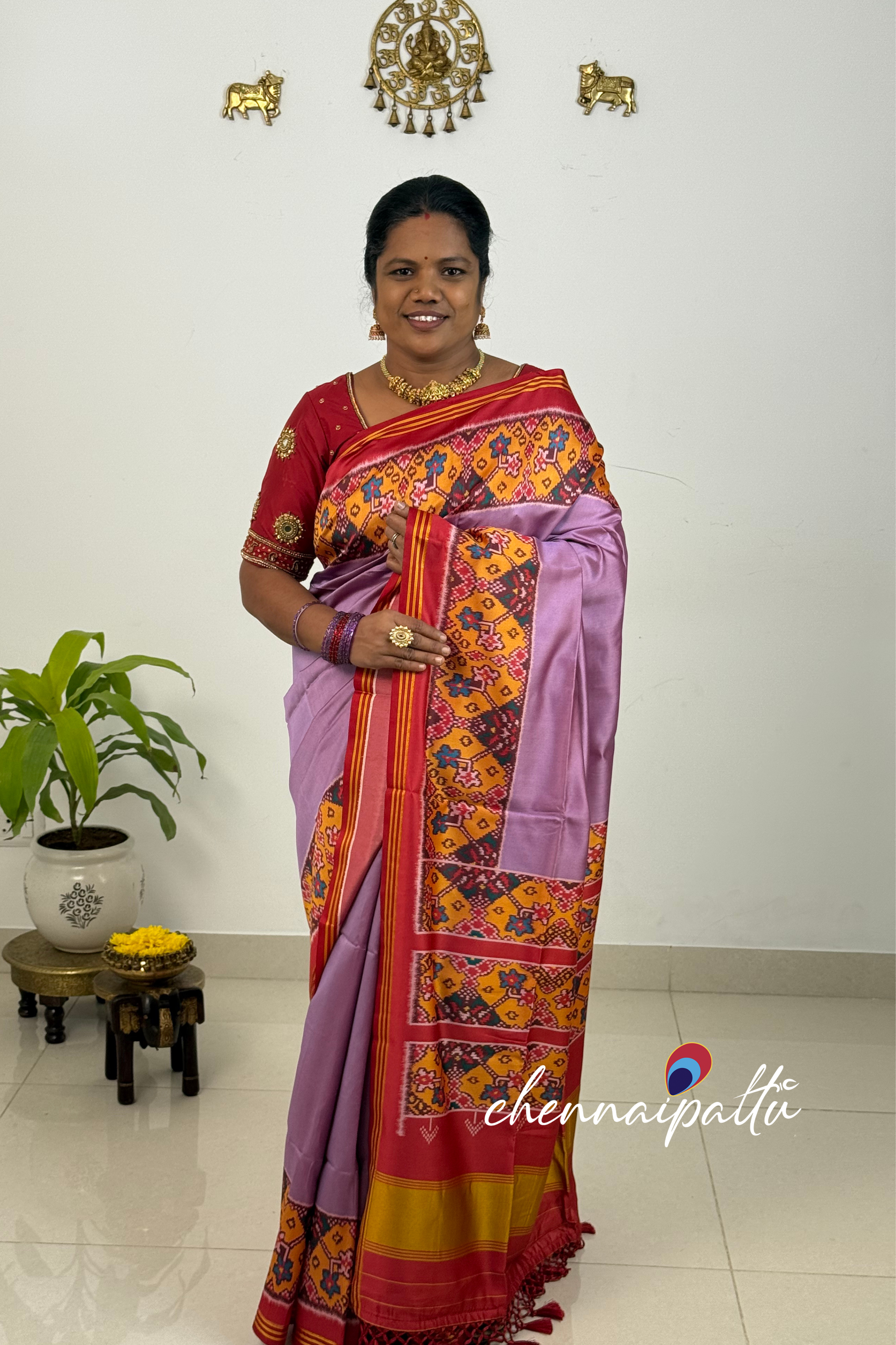 SUNITHA – Pure Tussar Patola Saree | Contrast Blouse Attached