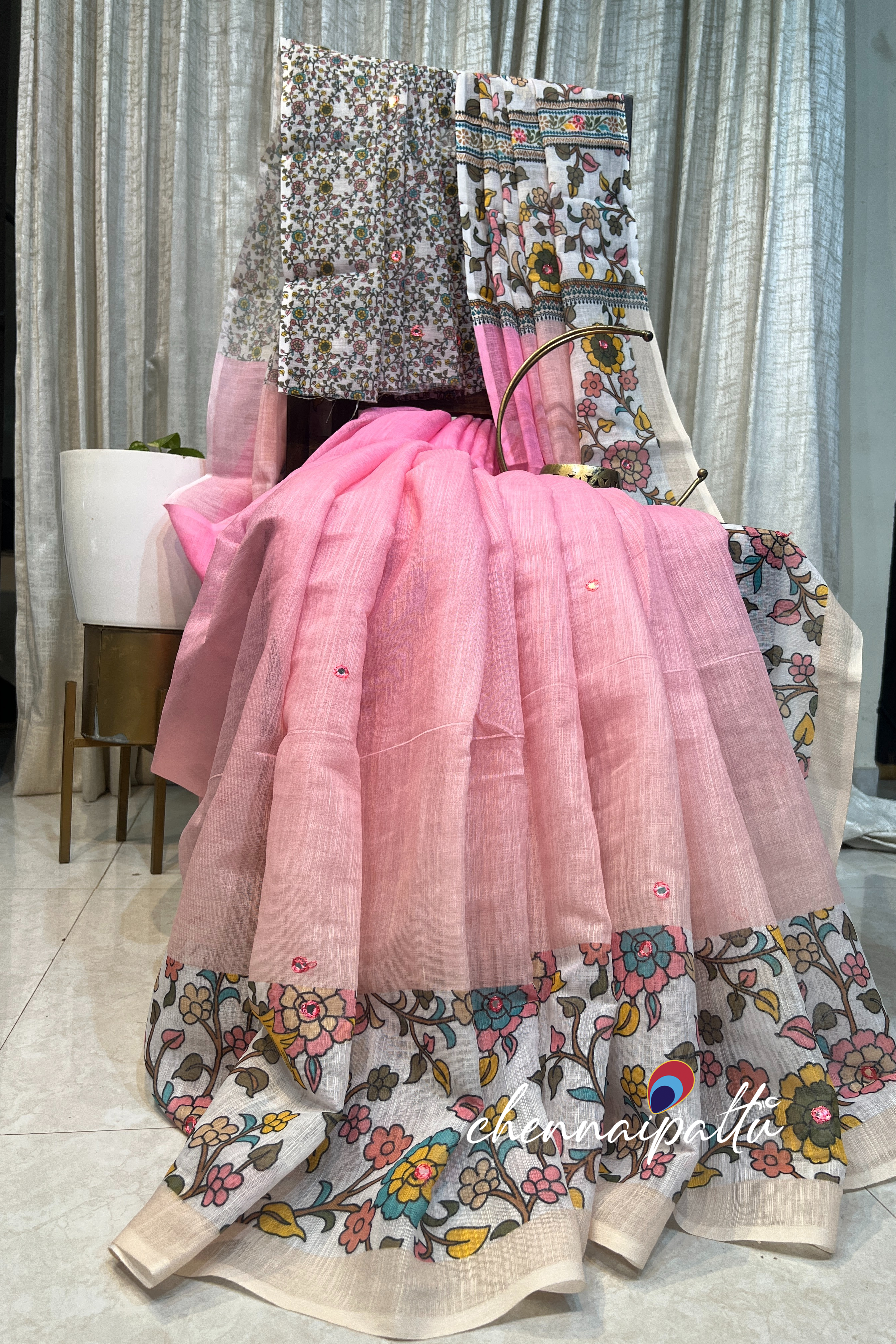 SUNITHA – Soft Linen Saree | Mirror Work